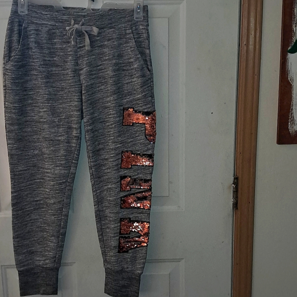 Rare Pink VS Sequin Bling Woman's Med Skinny Joggers. Gray 2018